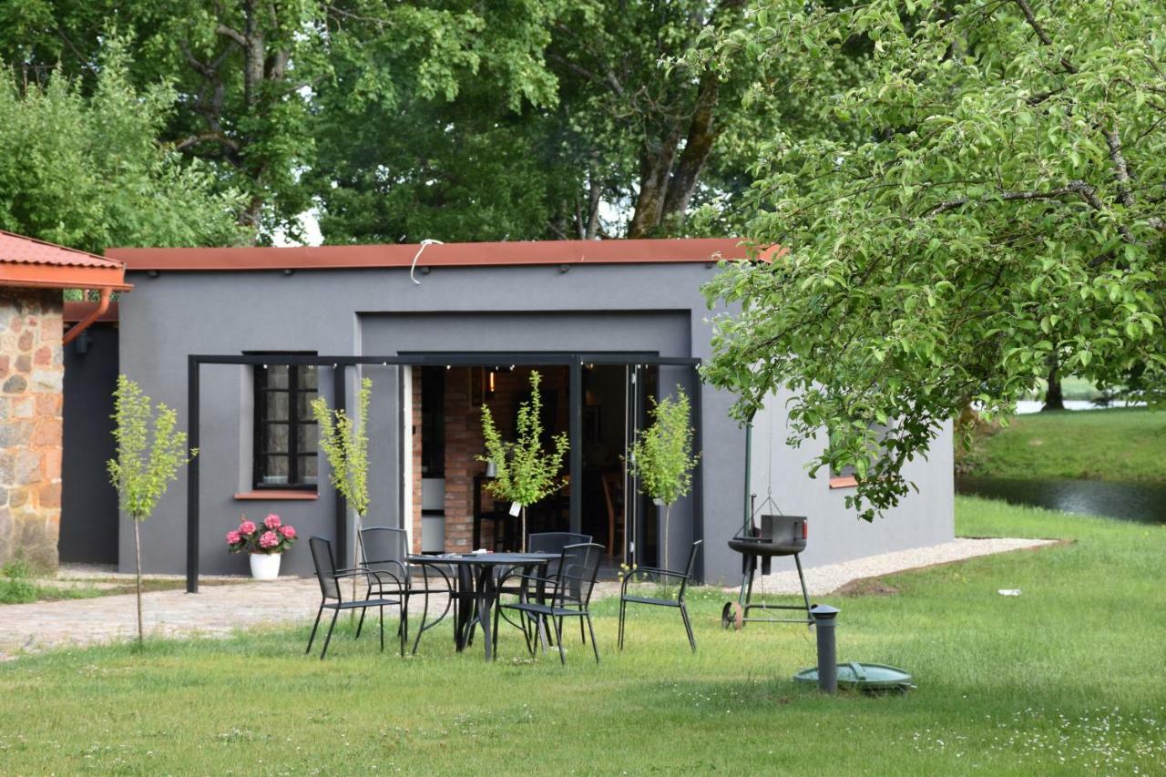 Hostal Dom Ogrodnika Biala Olecka Exterior foto